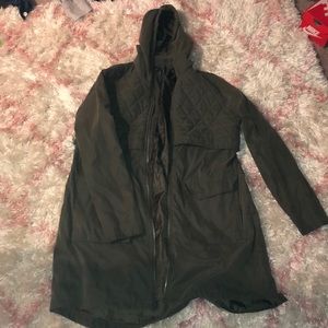 Hoode (optional) olive green Mondetta rain coat